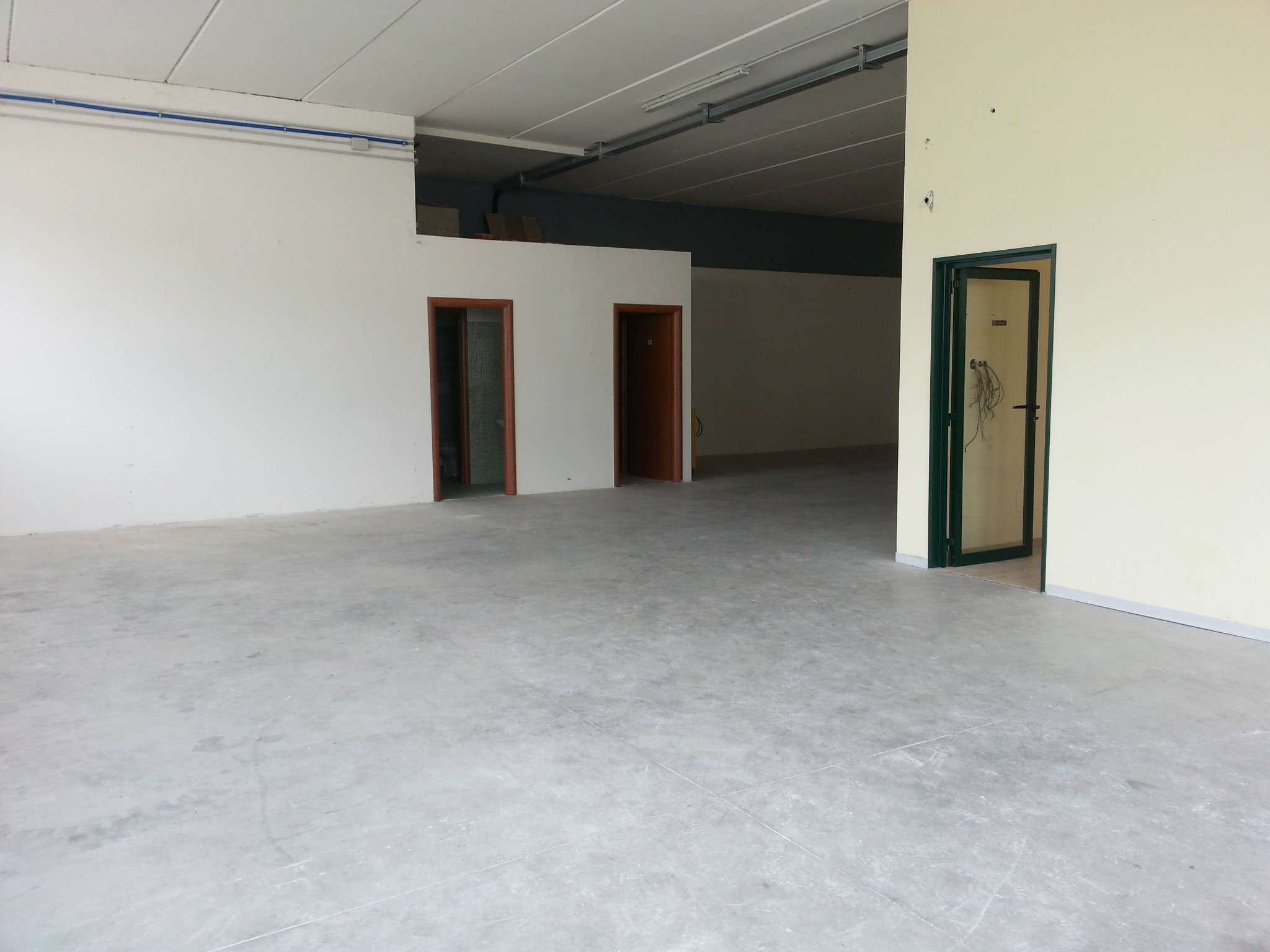 Negozio - Loc.Com. AREZZO affitto   Calamandrei L'angolo Affitti e Vendite