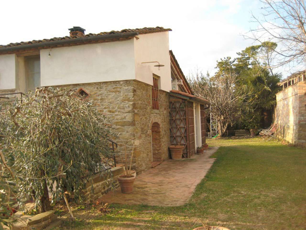 Villa AREZZO vendita    L'angolo Affitti e Vendite