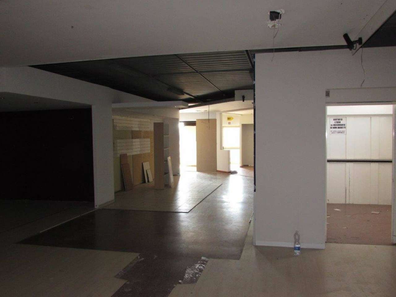 Negozio - Loc.Com. AREZZO affitto   GALVANI L'angolo Affitti e Vendite