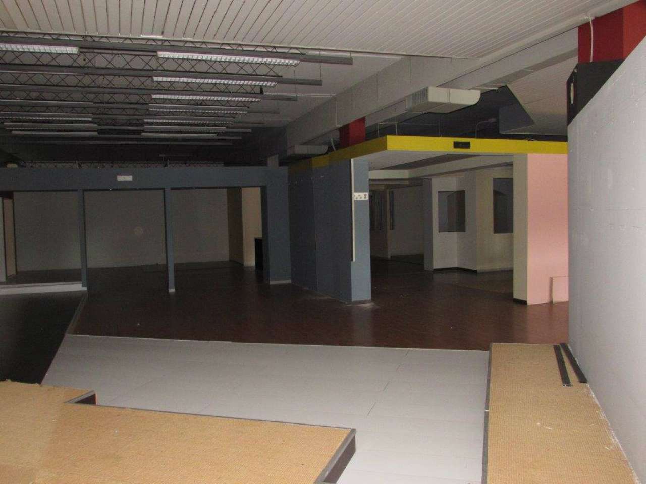 Negozio - Loc.Com. AREZZO affitto   GALVANI L'angolo Affitti e Vendite