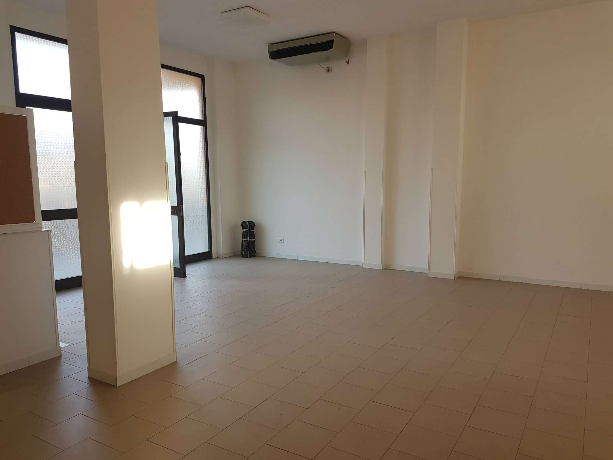 Negozio - Loc.Com. AREZZO affitto   Benedetto Croce L'angolo Affitti e Vendite