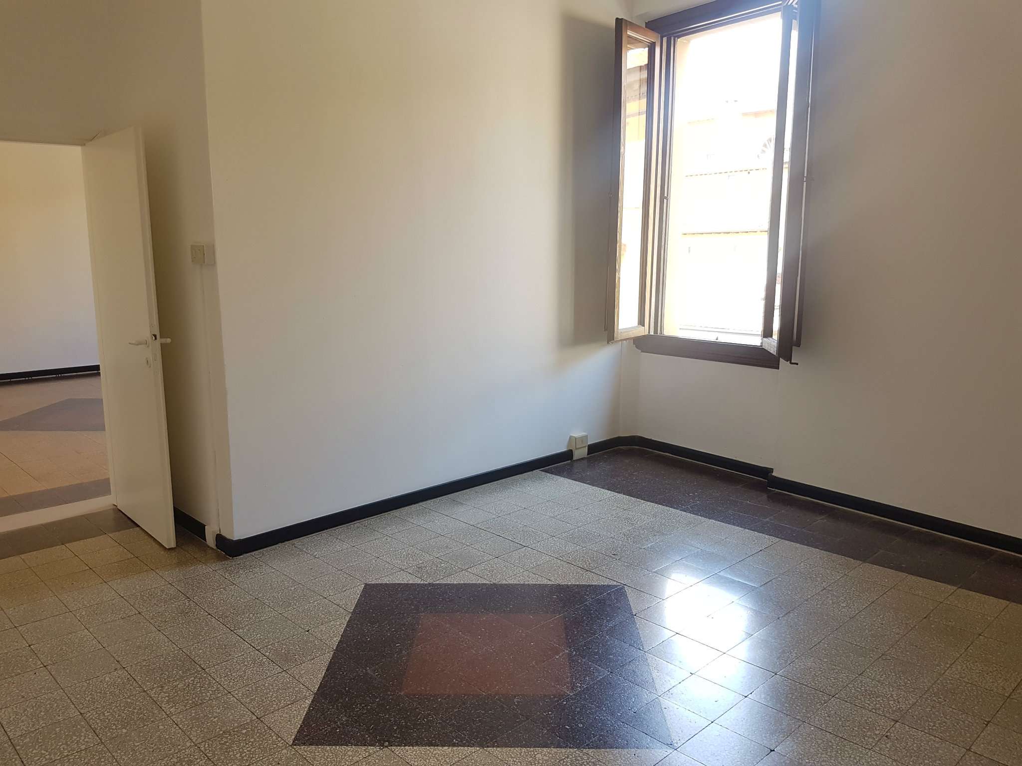 Ufficio - Loc.Com. AREZZO affitto    L'angolo Affitti e Vendite