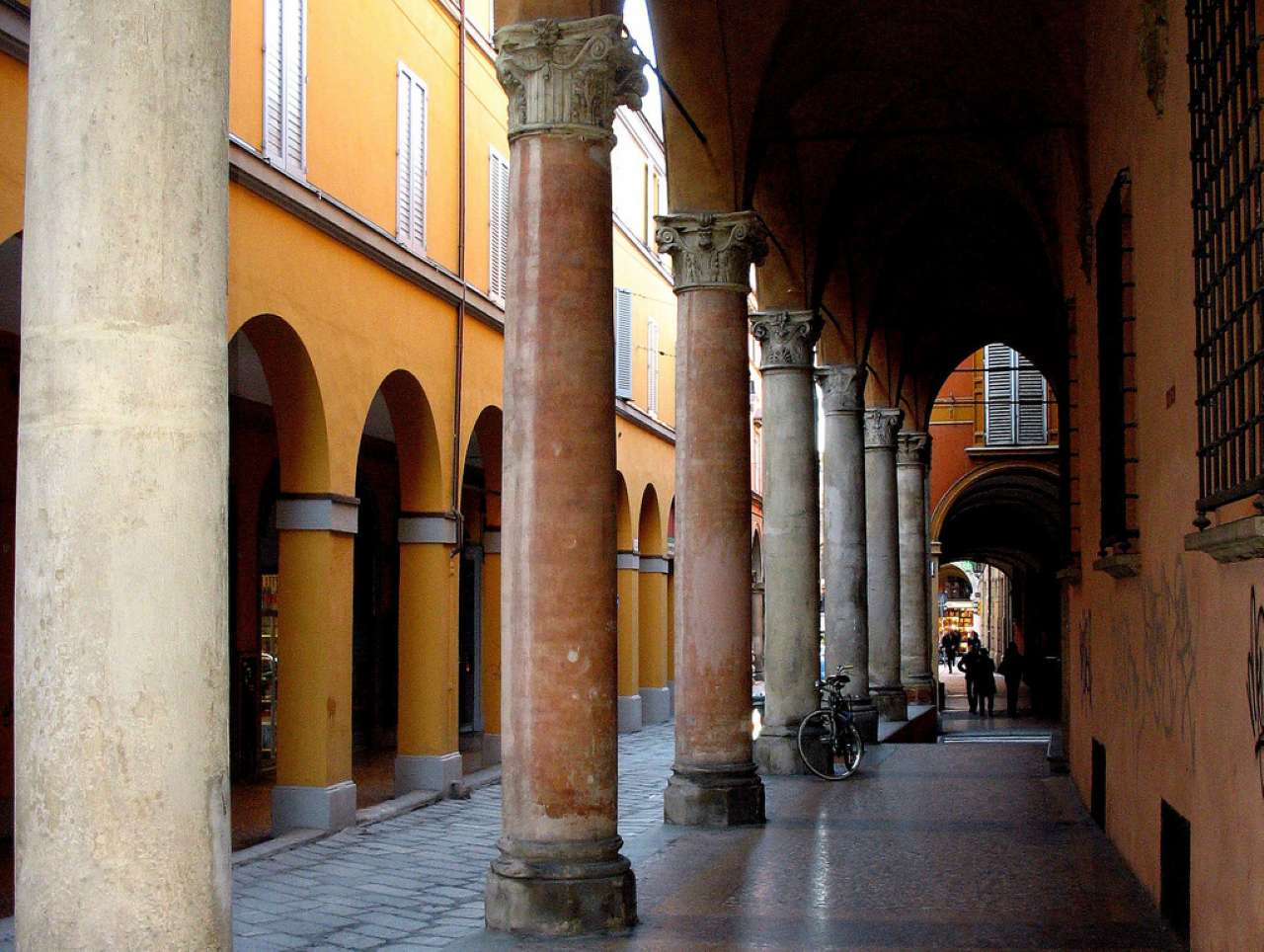  bologna vendita quart: castiglione paola-gambini-immobiliare