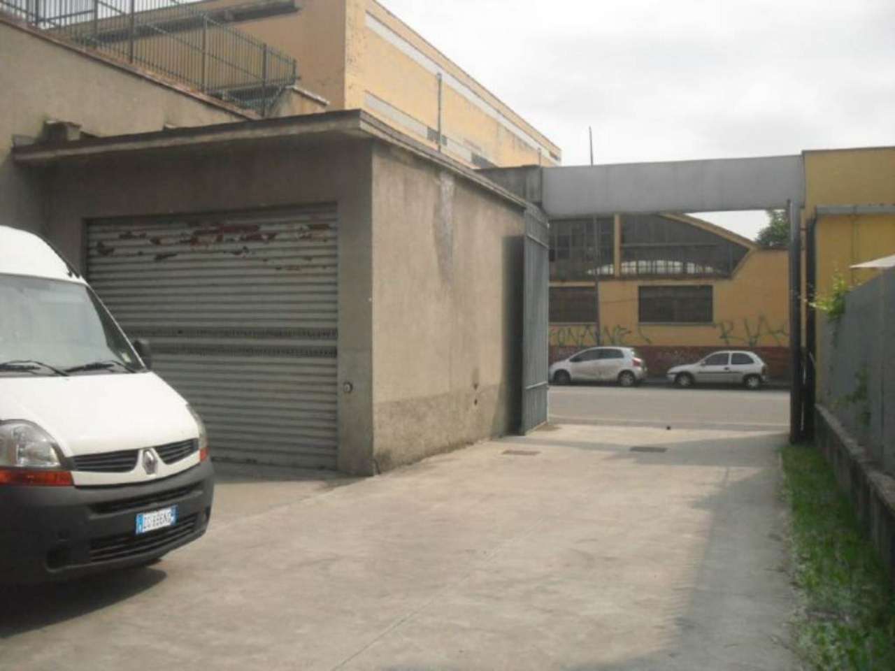 Capannoni (Tutti) MILANO vendita  CORVETTO Toffetti SOVIM Imm.re S.a.s