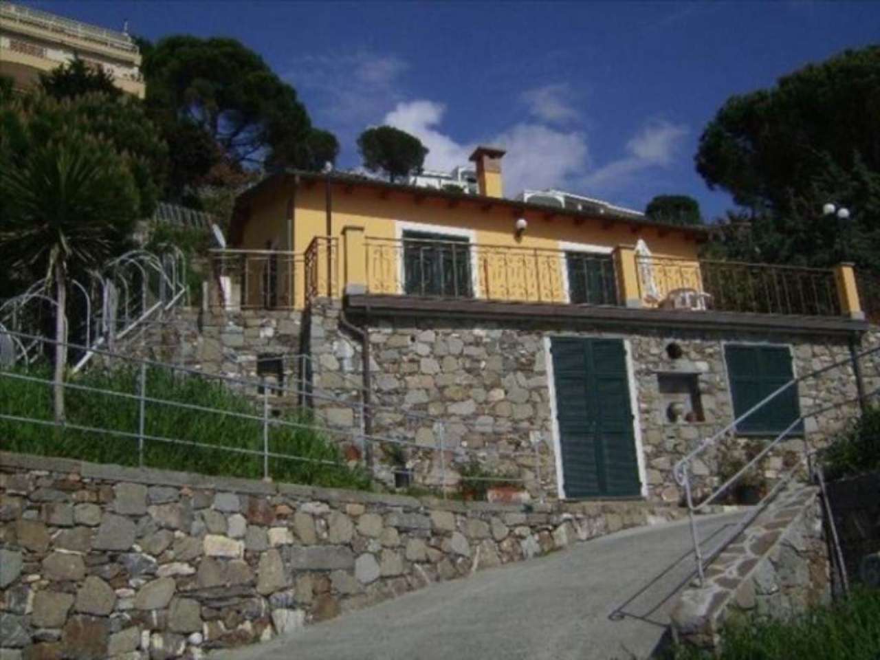 Villa MONEGLIA affitto    Levante Immobiliare