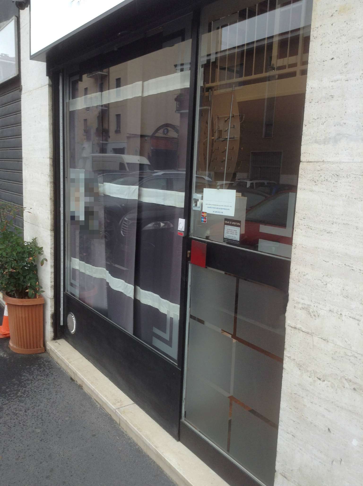 Negozio - Loc.Com. MILANO vendita  BARONA  Properties & Life MILANO MISSORI - BRAMBILLA REAL ESTATE SRL