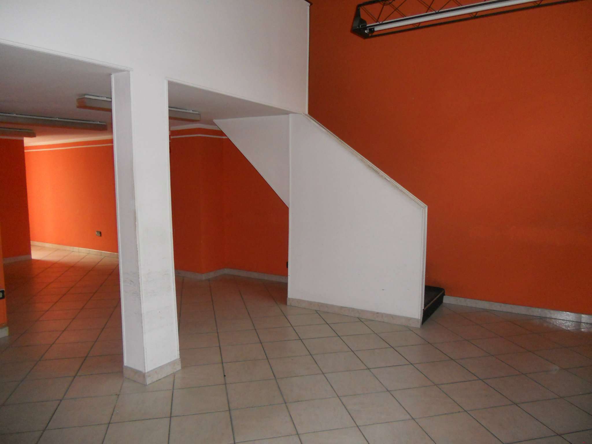 Negozio - Loc.Com. TORINO vendita  PARELLA Nicola Fabrizi Compagnia Immobiliare Collegno