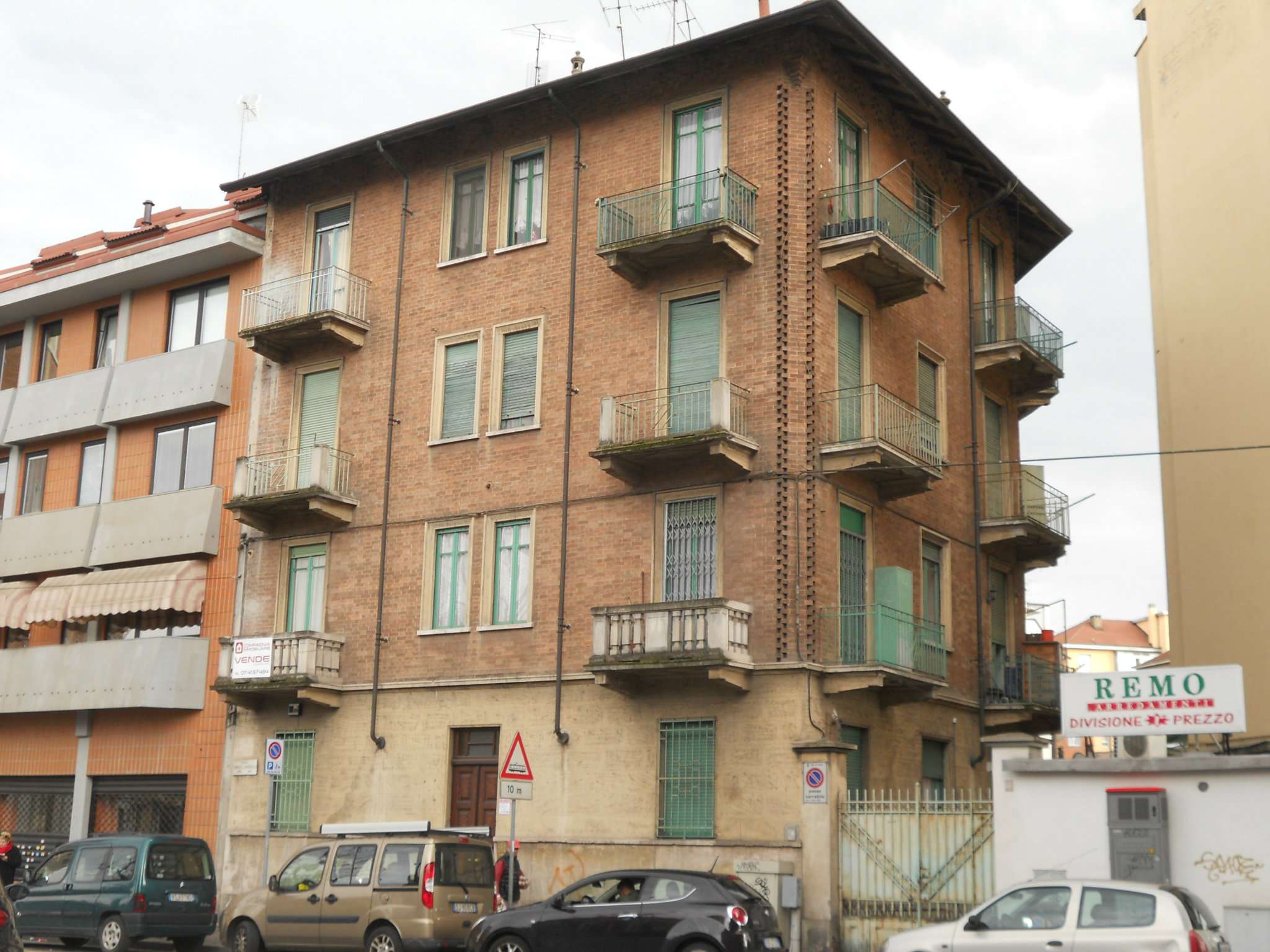  torino vendita quart: parella compagnia immobiliare collegno