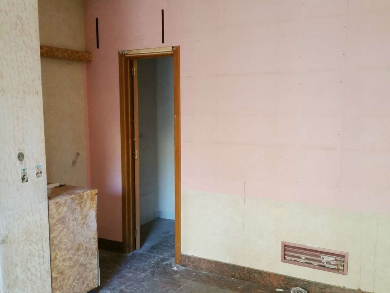 Negozio - Loc.Com. NAPOLI vendita  VOMERO VIA RUOPPOLO LEONARDO IMMOBILIARE AGENZIA NAPOLI
