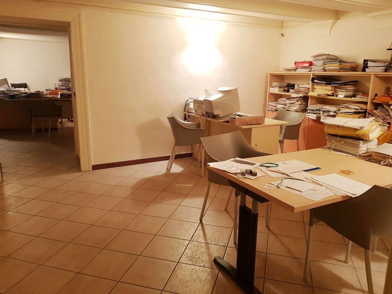 Ufficio - Loc.Com. NAPOLI affitto  VIA TOLEDO TOLEDO LEONARDO IMMOBILIARE AGENZIA NAPOLI