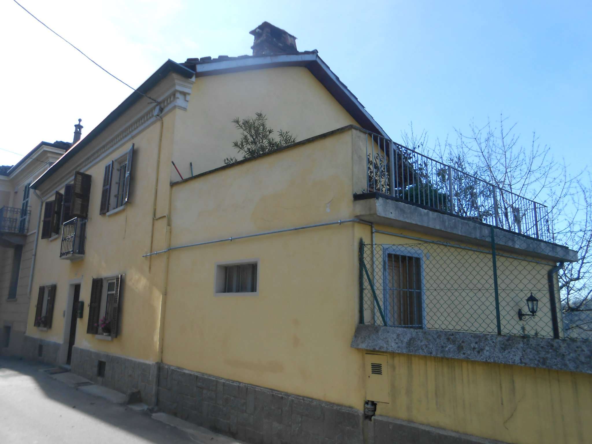 Villa Unifamiliare - Indipendente CASTELNUOVO DON BOSCO vendita    La casa