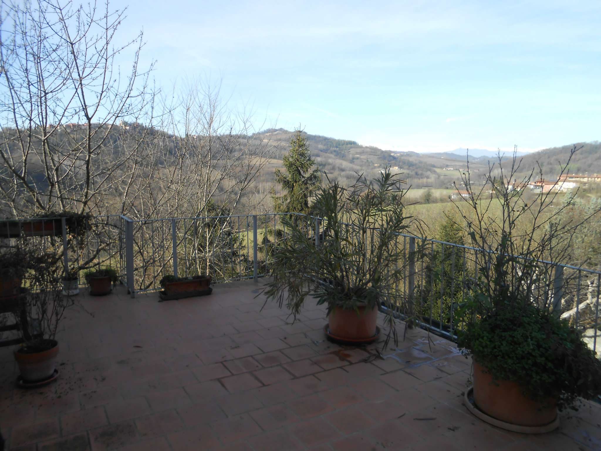 Villa Unifamiliare - Indipendente CASTELNUOVO DON BOSCO vendita    La casa