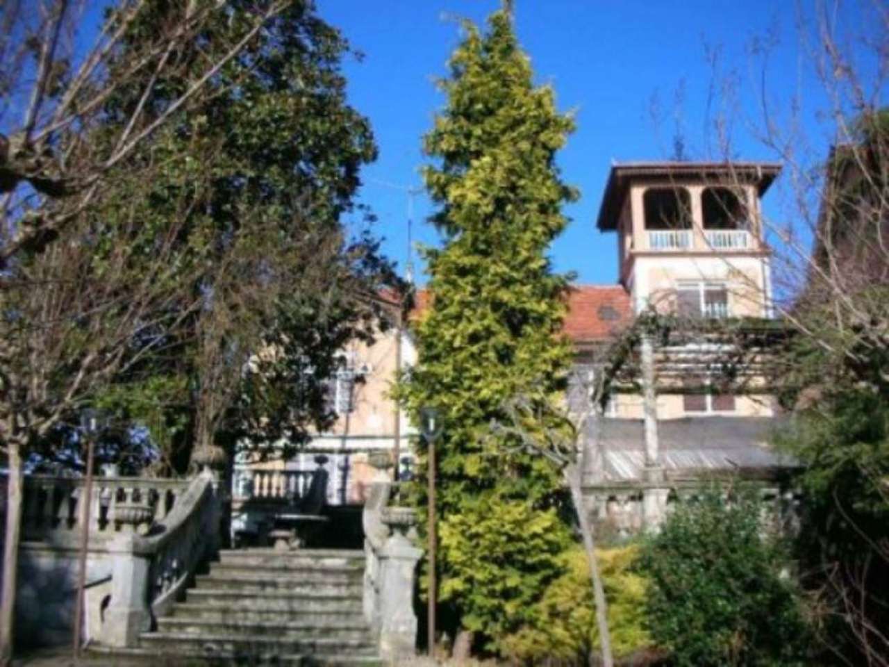 Villa Unifamiliare - Indipendente CINZANO vendita   Provinciale 97 La casa