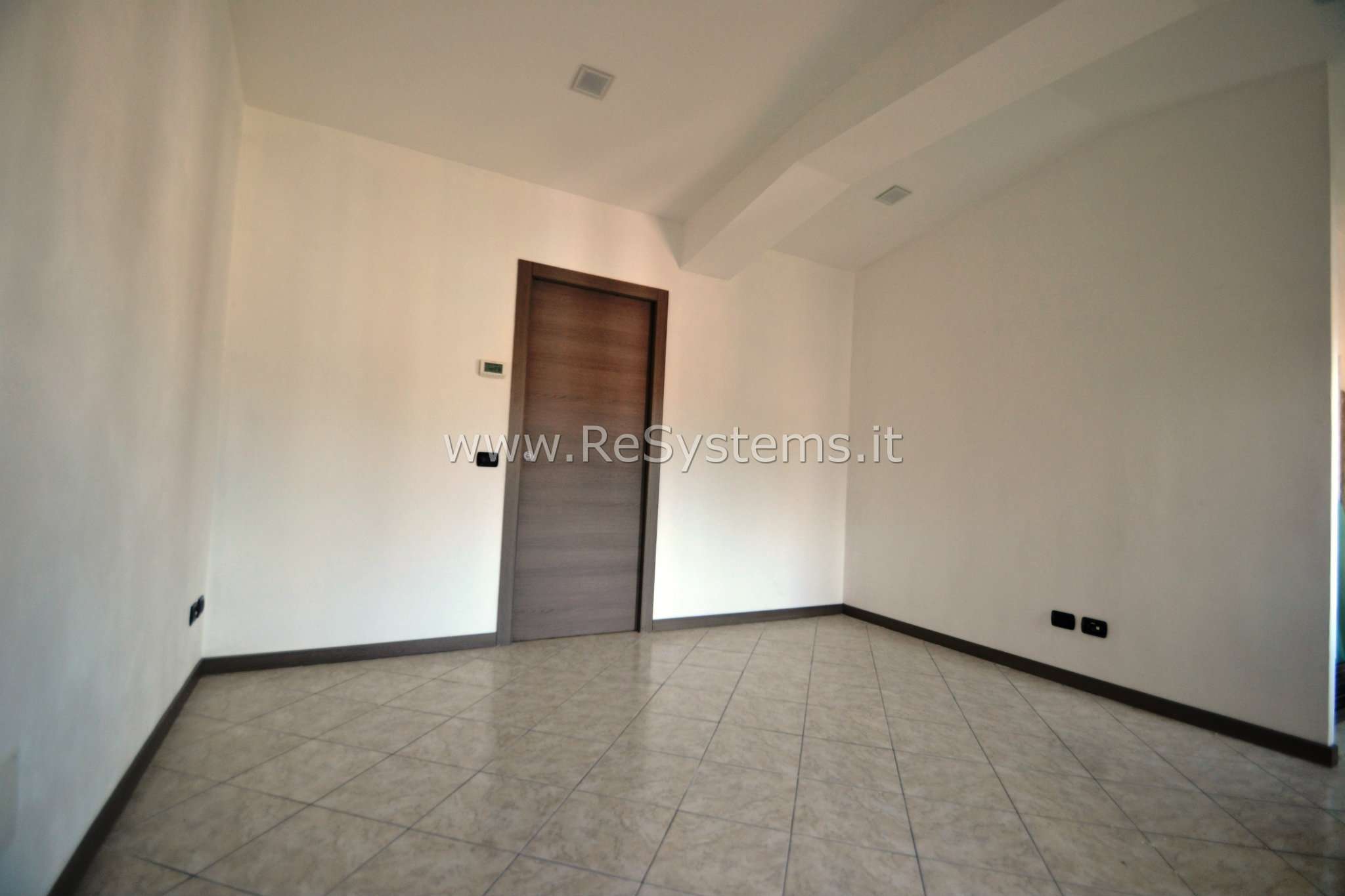 Appartamento COMO vendita  CENTRO MILANO RESYSTEMS