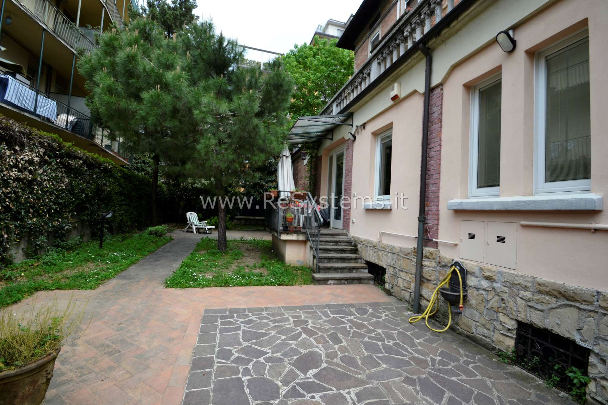 Villa Unifamiliare - Indipendente BERGAMO vendita   FRA DAMIANO DE ZAMBELLI RESYSTEMS