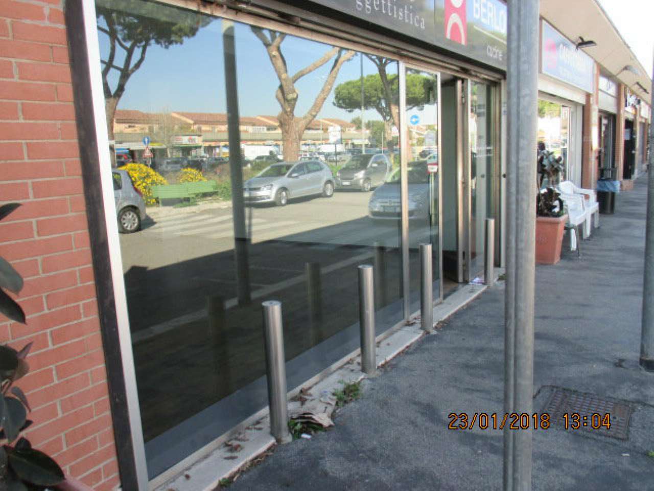 Negozio - Loc.Com. ROMA affitto  INFERNETTO Ermanno Wolf Ferrari FUTURA CASE IMMOBILIARE