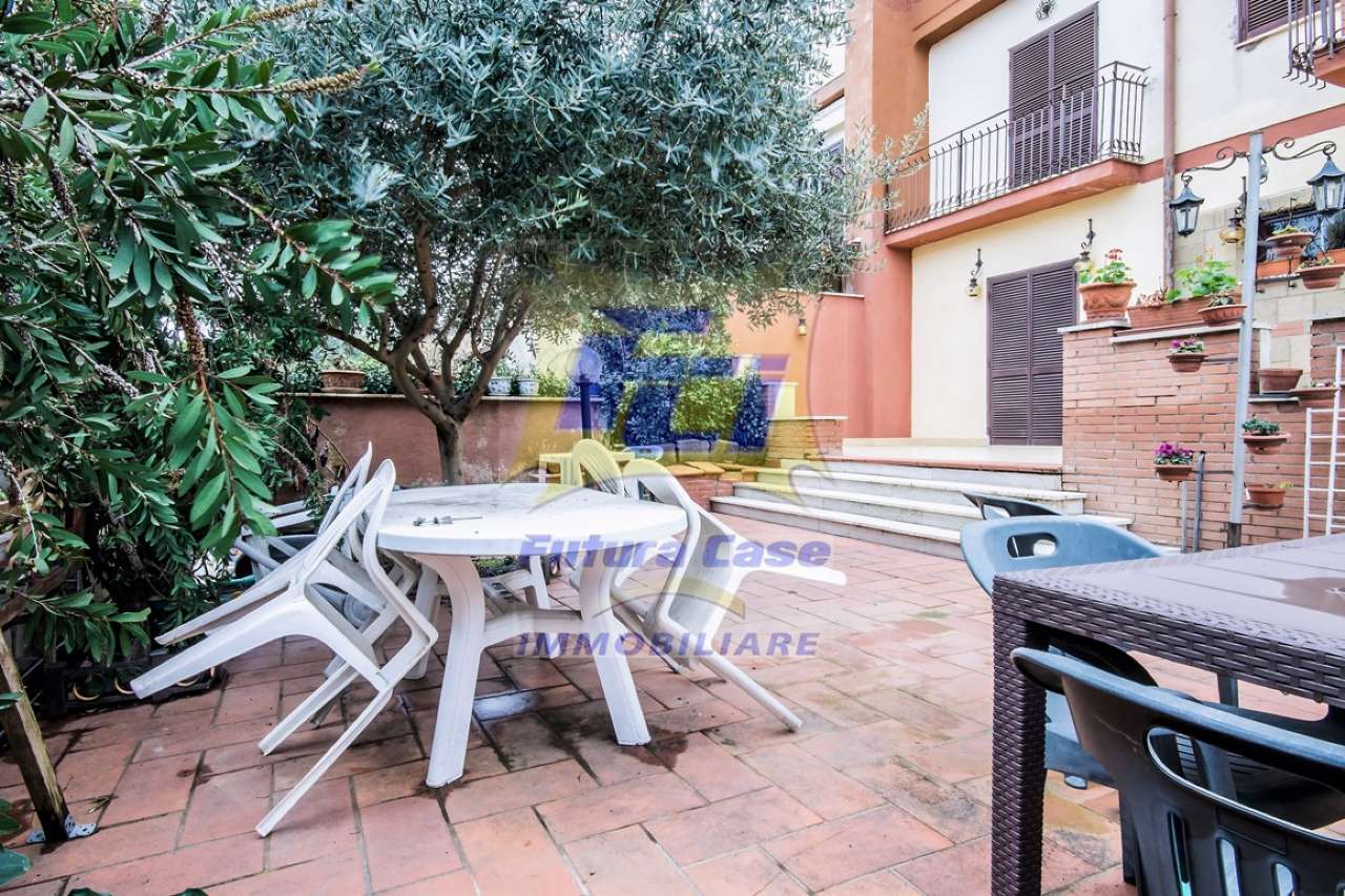 Villa Trifamiliare ROMA vendita  AXA Sofocle FUTURA CASE IMMOBILIARE