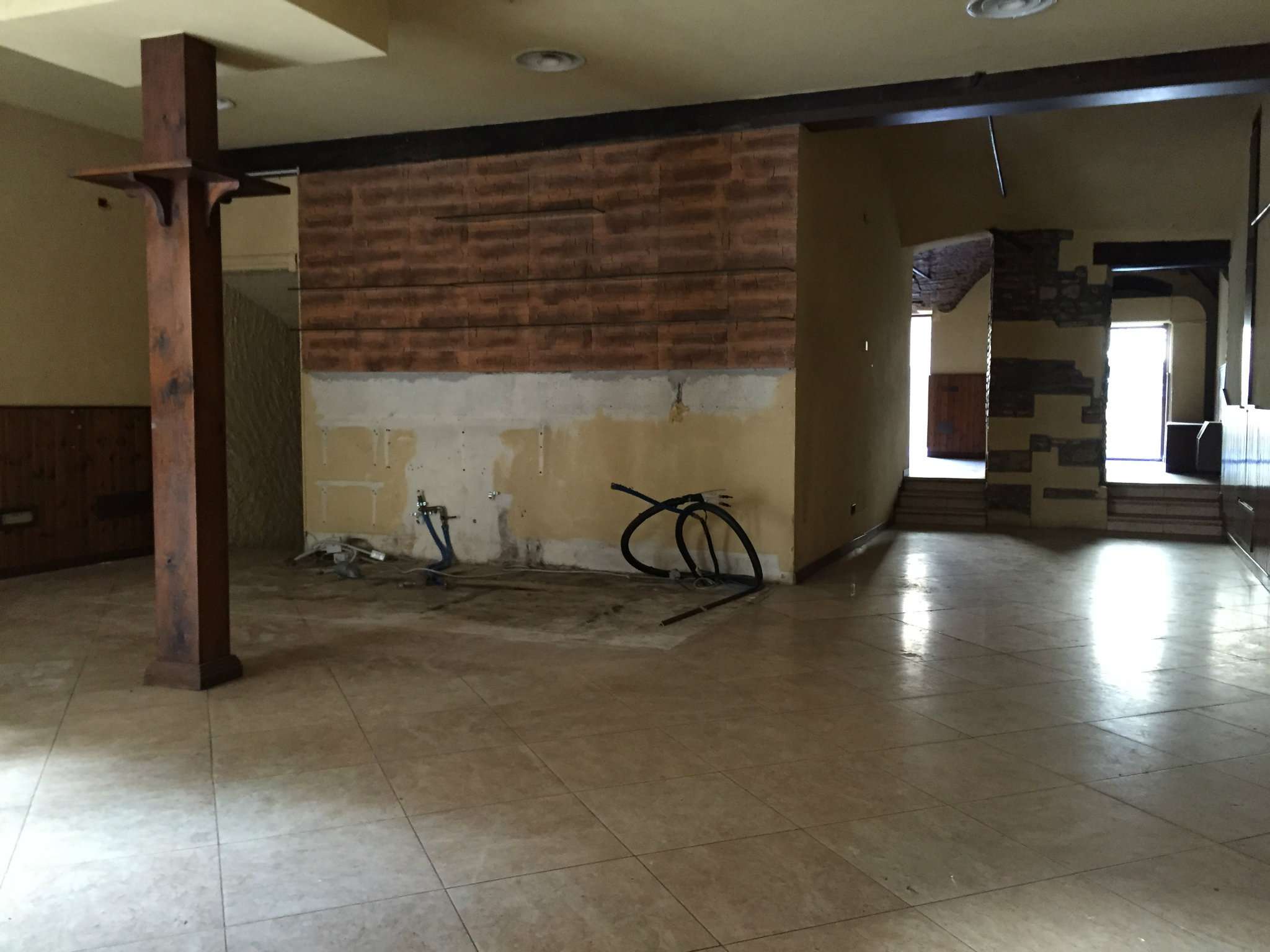 Negozio - Loc.Com. VERONA vendita  VERONETTA  Immobiliare Armani Giorgia