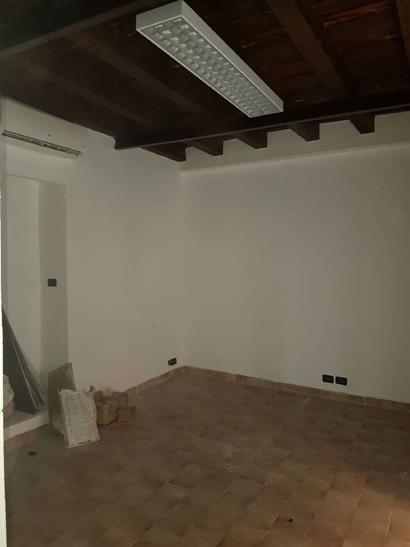 Negozio - Loc.Com. VERONA affitto  VALVERDE SAN ANTONIO Immobiliare Armani Giorgia