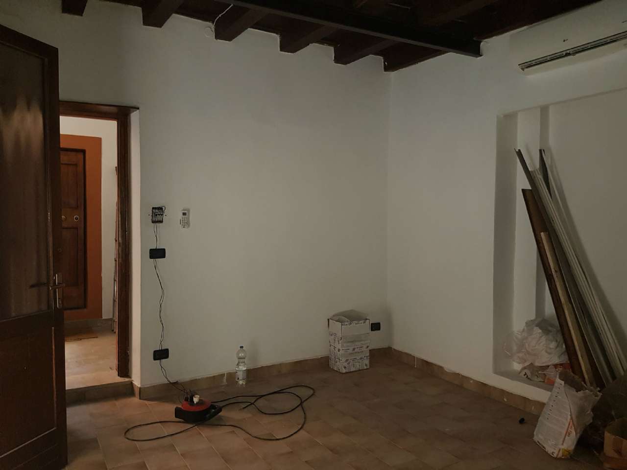 Negozio - Loc.Com. VERONA affitto  VALVERDE SAN ANTONIO Immobiliare Armani Giorgia