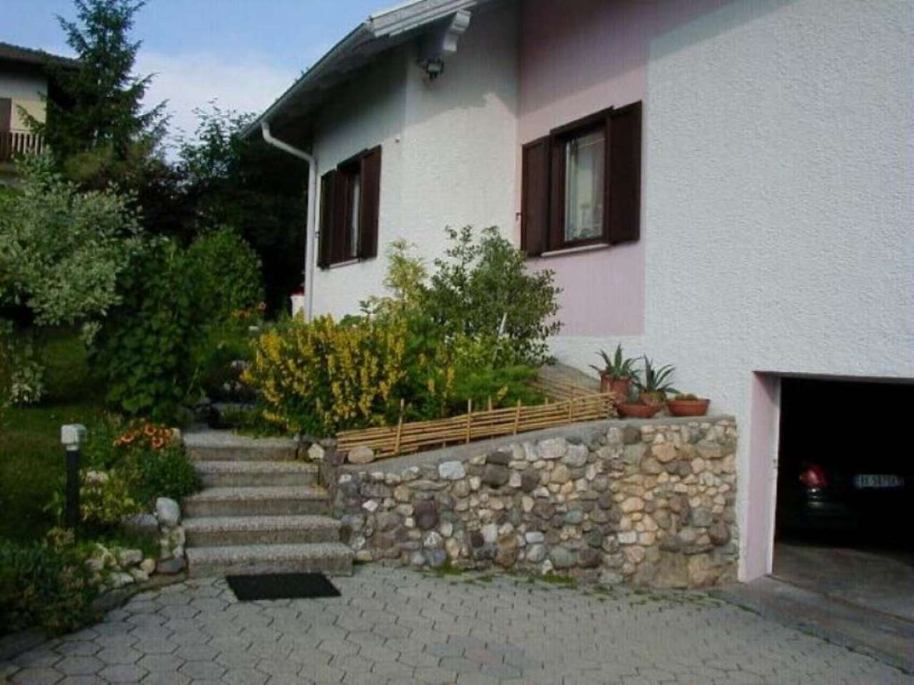 Villa ROMENO vendita   alla Vecla AGENZIA IMMOBILIARE DOLOMITI S.r.l.