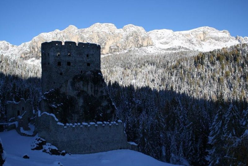 Appartamento LIVINALLONGO DEL COL DI LANA vendita   Via Castello AGENZIA IMMOBILIARE DOLOMITI S.r.l.