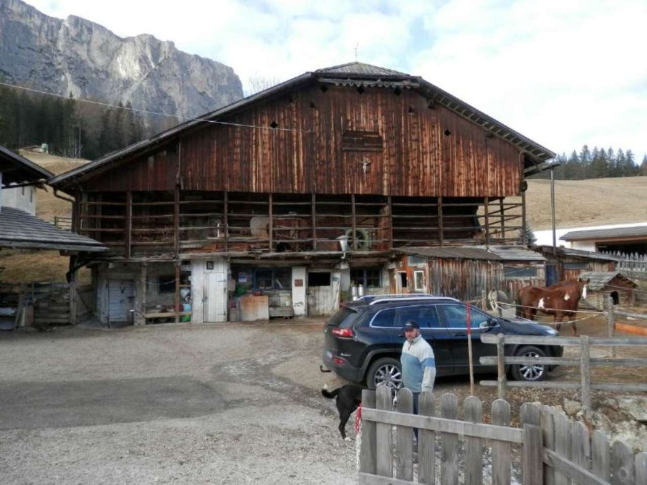  badia vendita quart:  agenzia immobiliare dolomiti s.r.l.