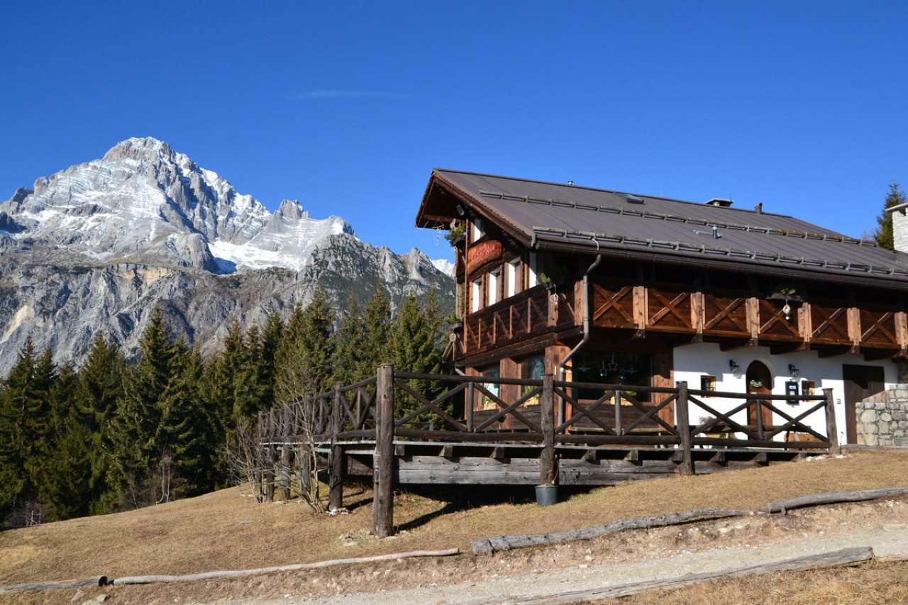  valle di cadore vendita quart:  agenzia immobiliare dolomiti s.r.l.