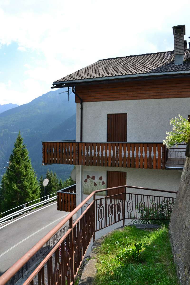 Villa Unifamiliare - Indipendente LIVINALLONGO DEL COL DI LANA vendita   Bivio di Salesei AGENZIA IMMOBILIARE DOLOMITI S.r.l.