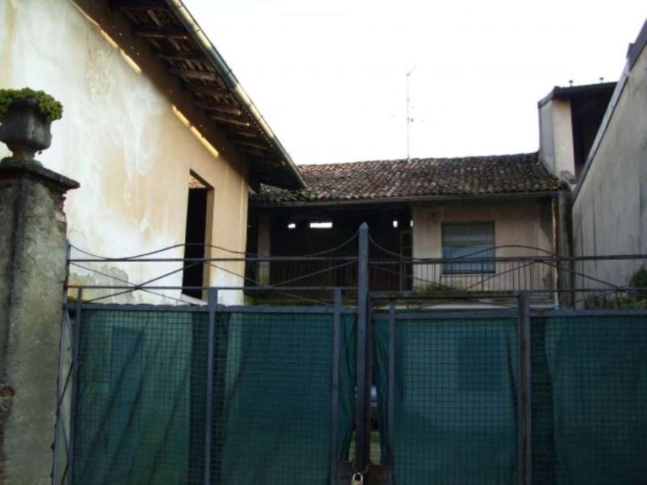  romano di lombardia vendita quart:  agenzia immobiliare domus di merlo gabriele