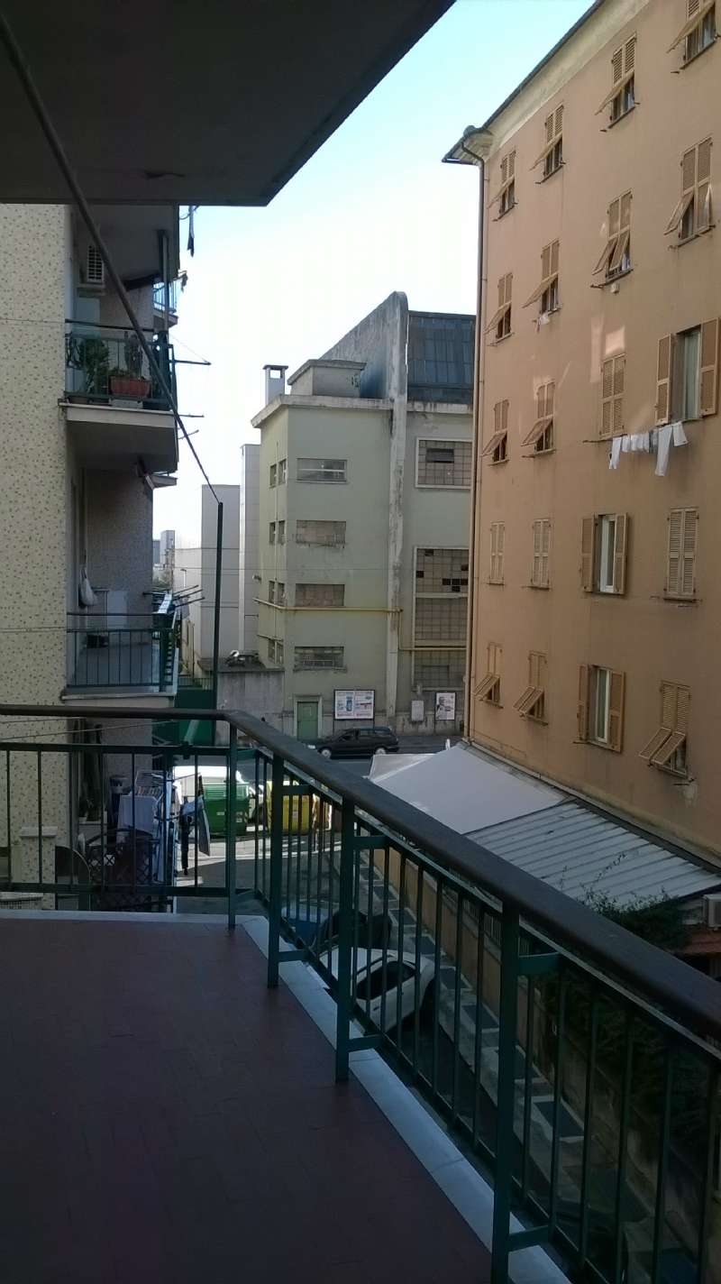  genova vendita quart: sestri p. guerrazzi immobiliare