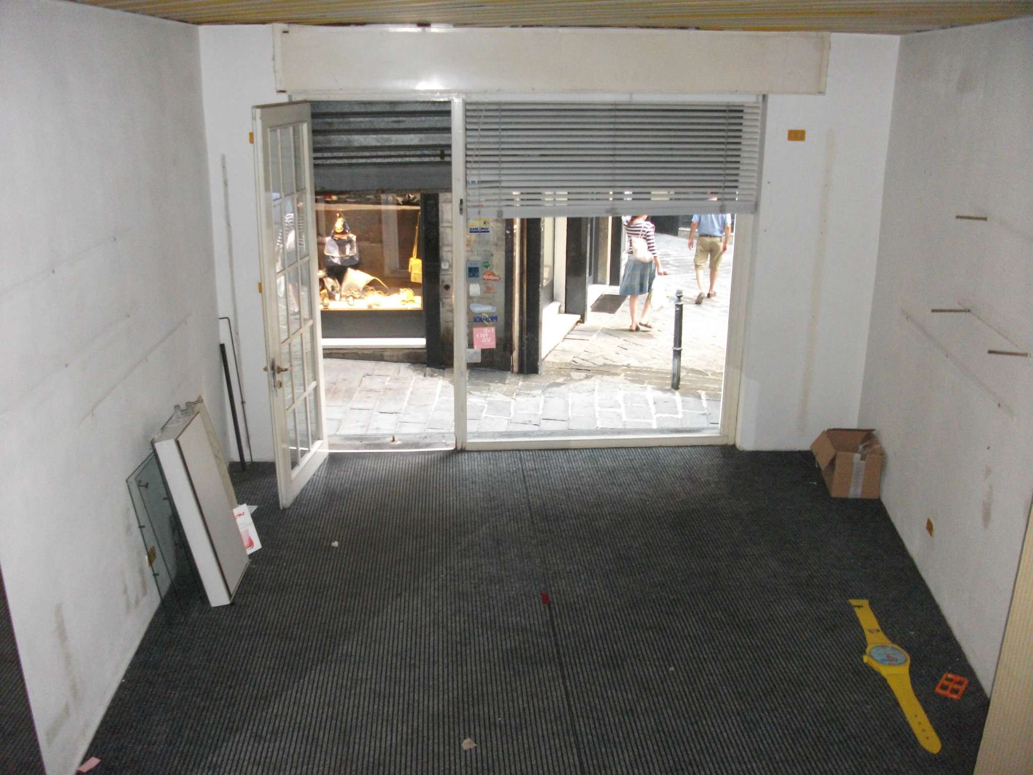 Negozio - Loc.Com. GENOVA affitto  CENTRO STORICO di San Matteo Guerrazzi Immobiliare