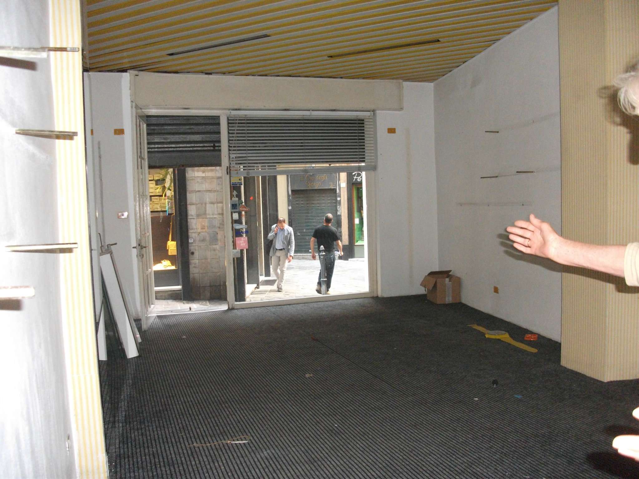 Negozio - Loc.Com. GENOVA affitto  CENTRO STORICO di San Matteo Guerrazzi Immobiliare