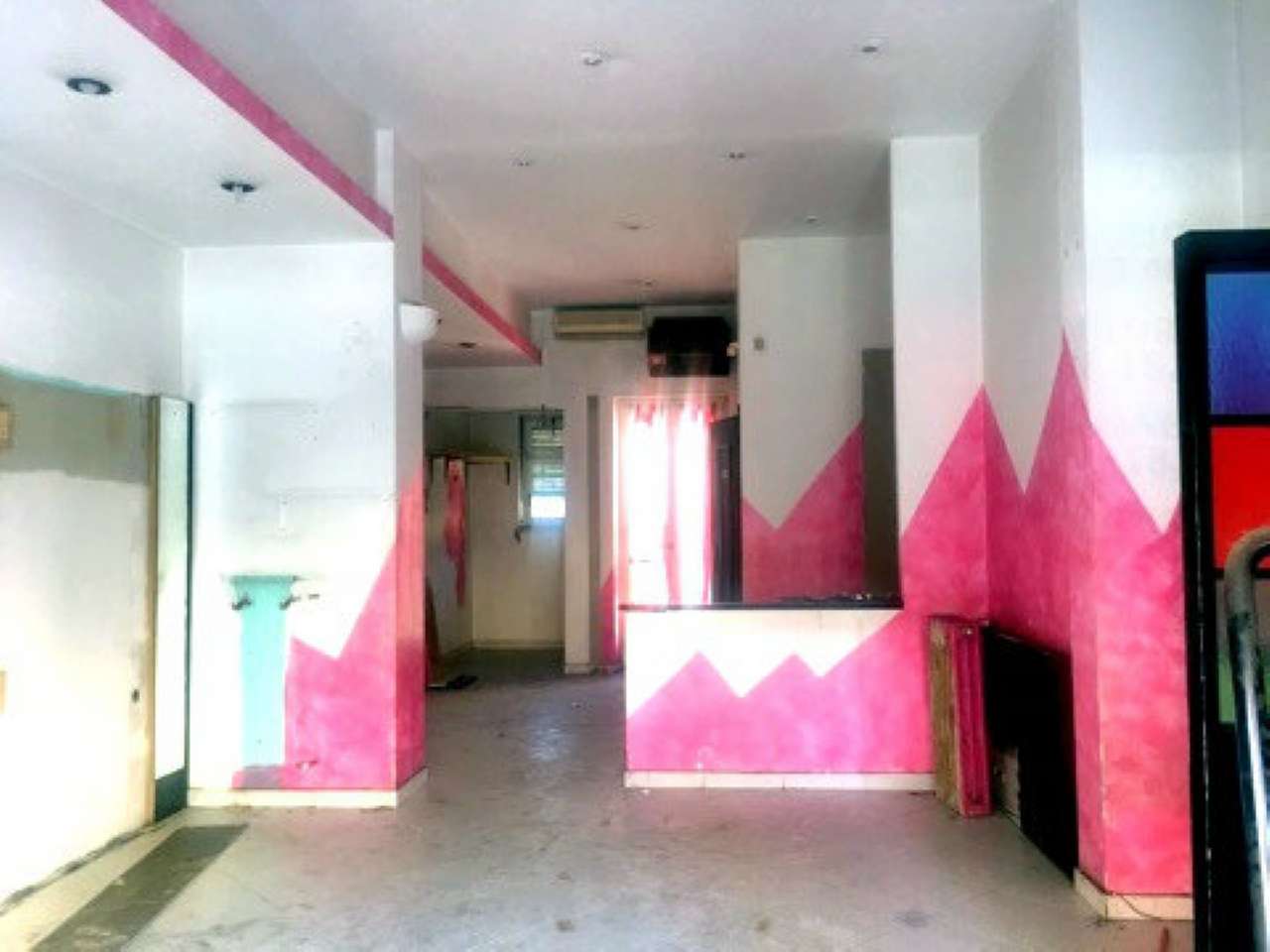 Negozio - Loc.Com. TORINO vendita  FALCHERA SPONTINI RAGONA MARIA LUISA