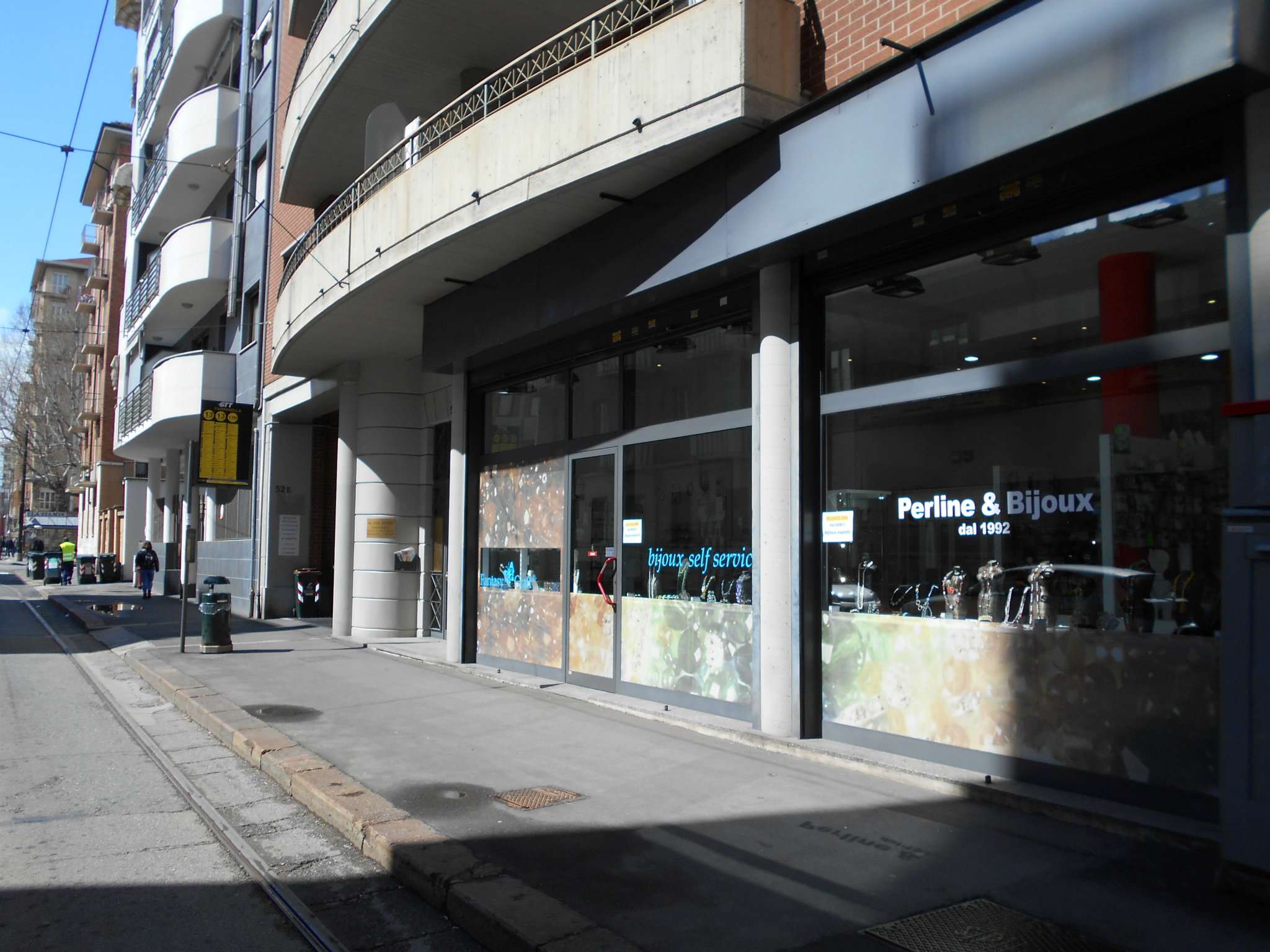 Negozio - Loc.Com. TORINO vendita  PARELLA Nicomede Bianchi Professionecasa - Immobiliare Parella S.A.S.