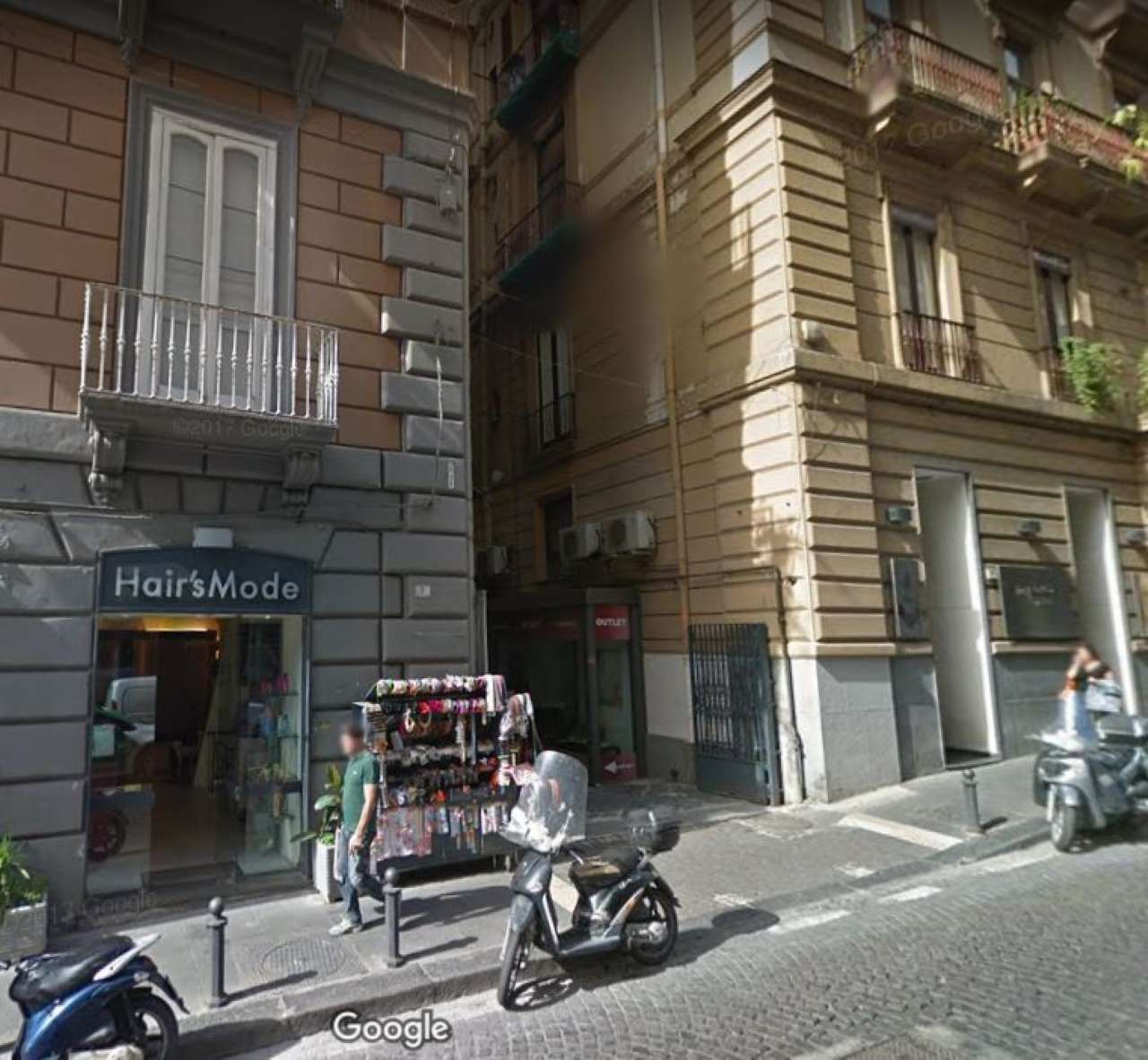 Negozio - Loc.Com. NAPOLI vendita  CHIAIA VITTORIA COLONNA Marinelli & Balzerano srl