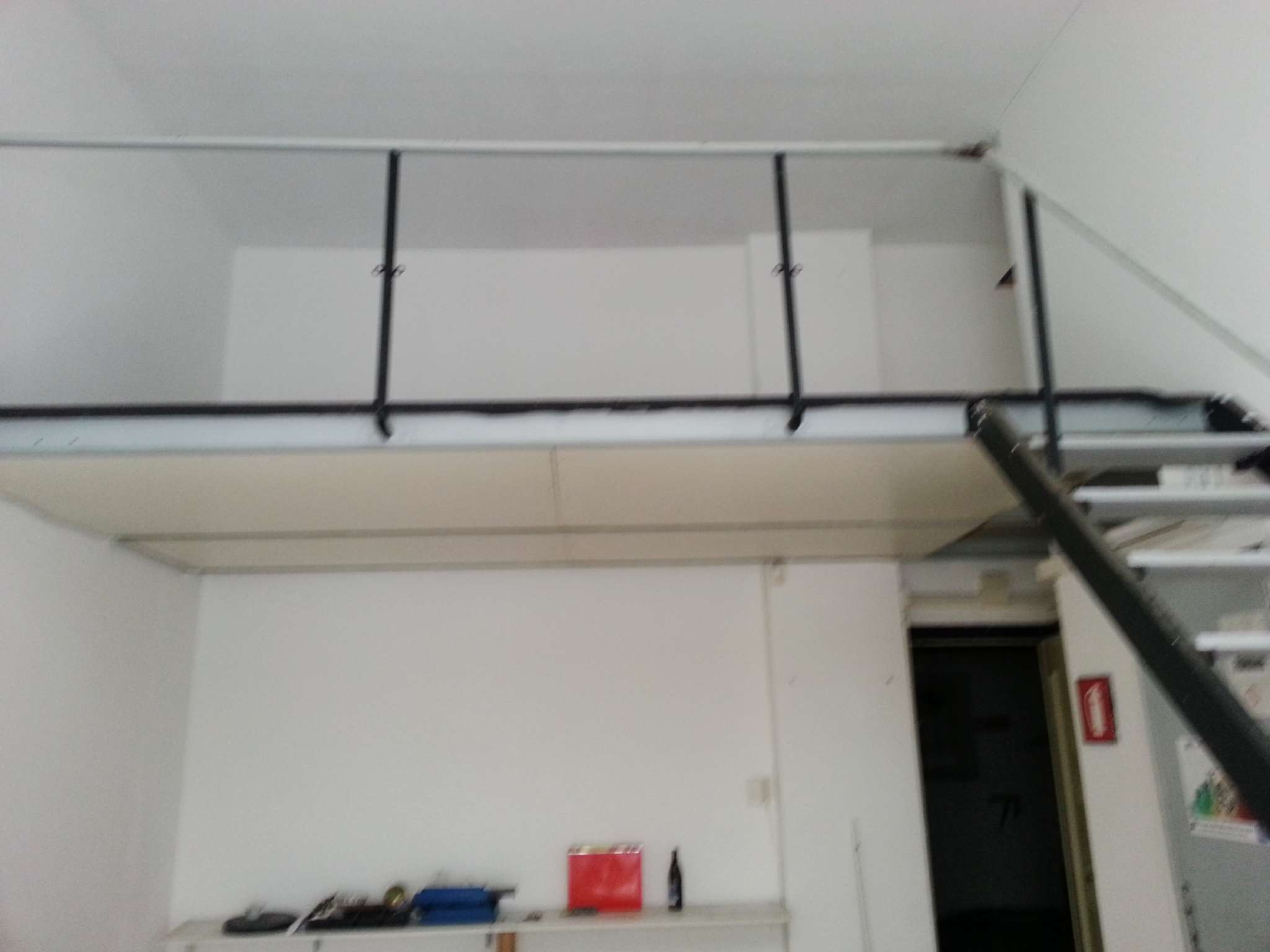 Negozio - Loc.Com. GENOVA vendita  SESTRI P. giordano Multistudio Servizi Immobiliari di Racchia Paola