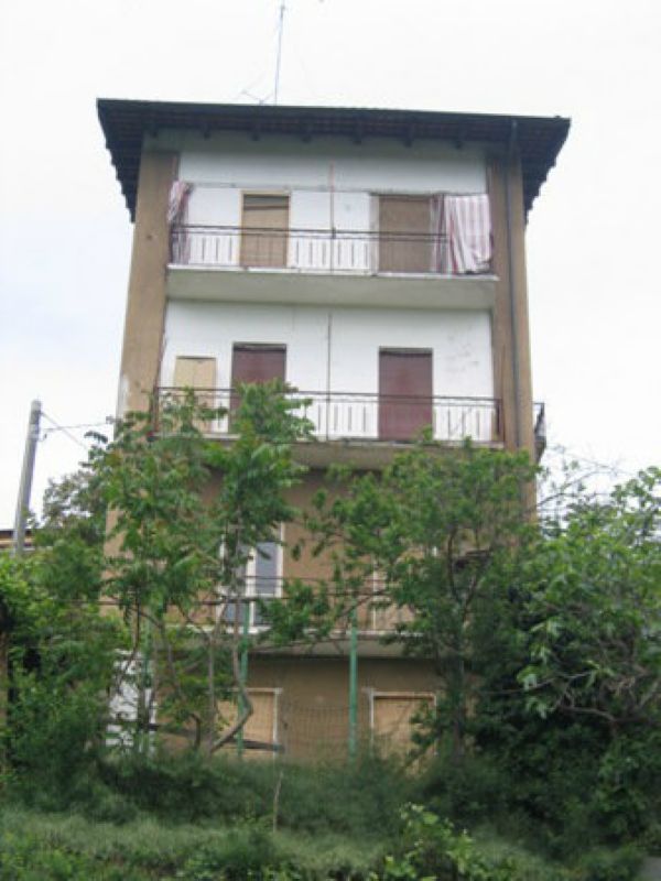 Villa Unifamiliare - Indipendente FOSSANO vendita   via Bisalta MARIANI IMMOBILIARE di MARIANI GEOM. MASSIMO