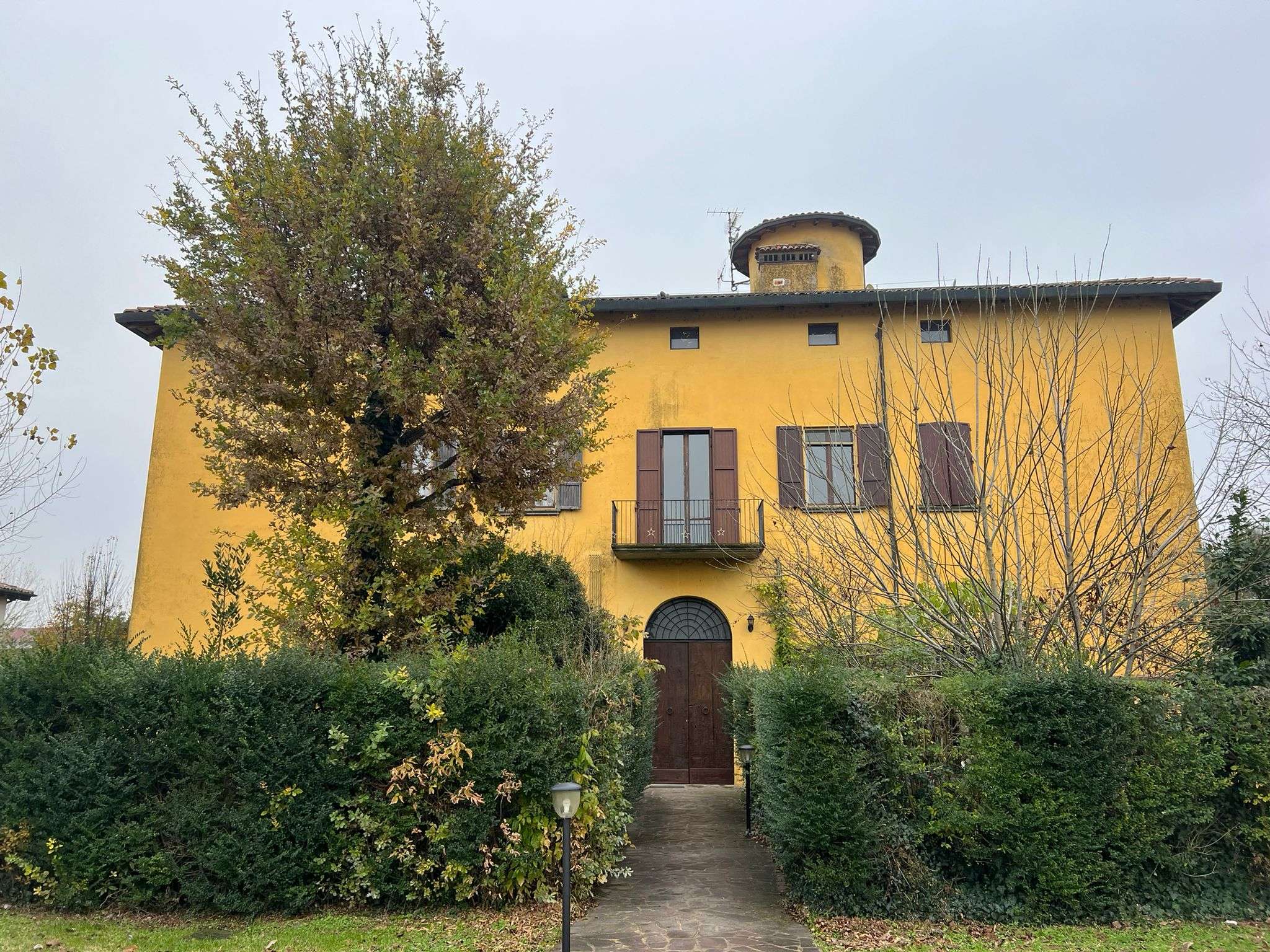 Castel Guelfo – In contesto verde e storico