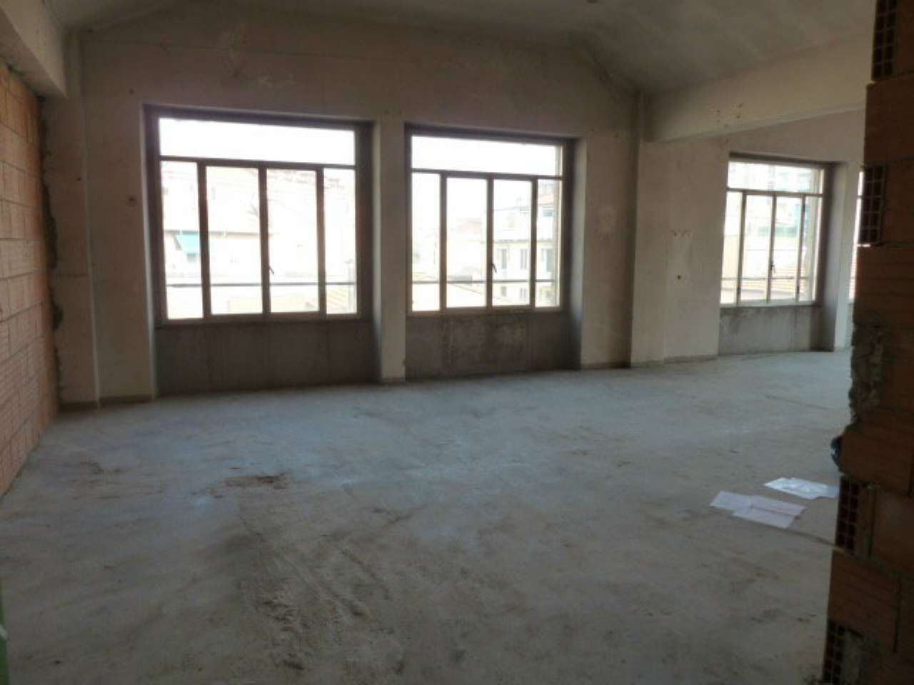Ufficio - Loc.Com. MILANO vendita  CRESCENZAGO Emo Studio 2R Immobiliare