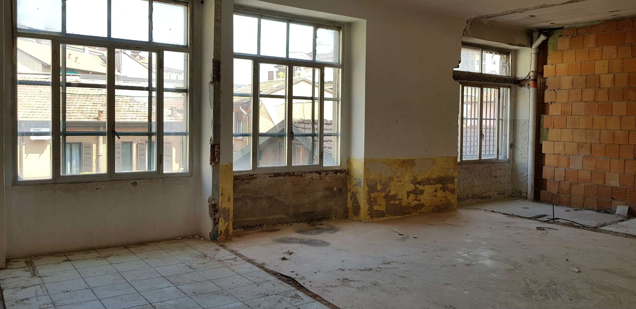 Ufficio - Loc.Com. MILANO vendita  CRESCENZAGO Emo Studio 2R Immobiliare