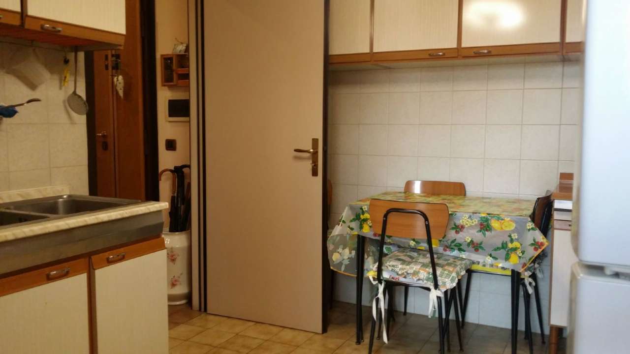 Appartamento ROMA vendita  LA RUSTICA (ZONA DELLA VII MUN.) Castel di ieri Patrizia Bacciu