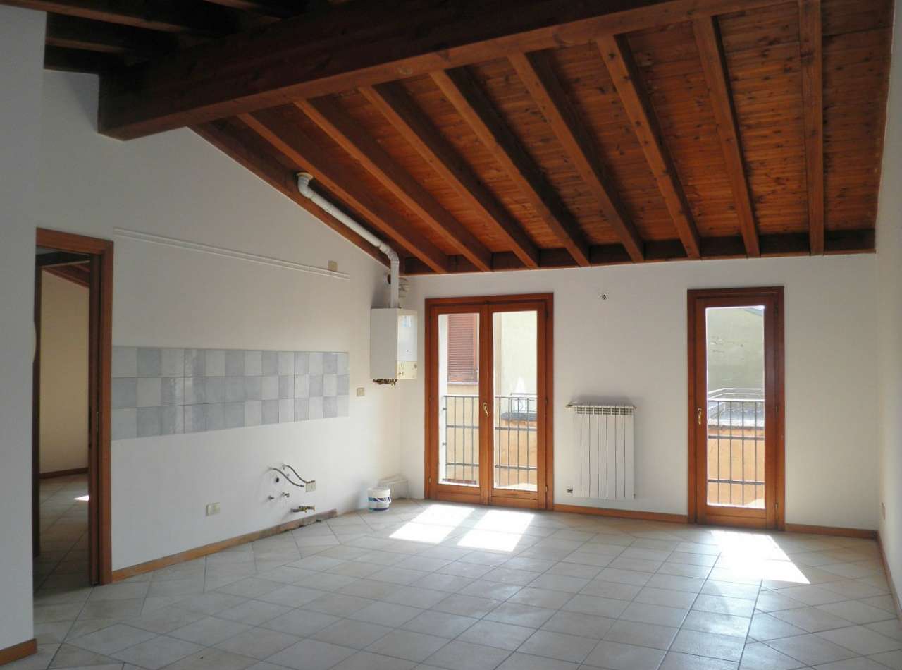  soresina vendita quart:  agenzia immobiliare dream...casa di ilari valeria