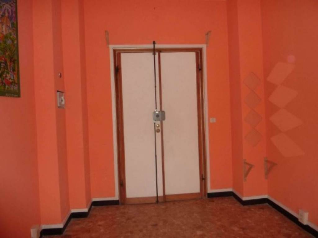 Ufficio - Loc.Com. GENOVA vendita  CENTRO STORICO sottoripa Aelle Immobiliare