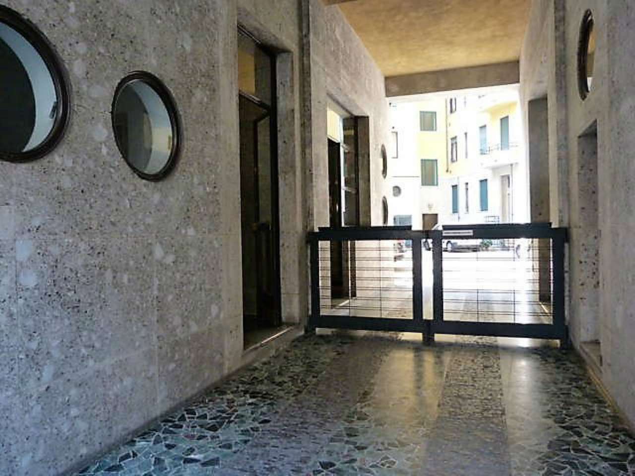Ufficio - Loc.Com. MILANO affitto  CENTRO STORICO Carducci POLIEDRO IMMOBILIARE