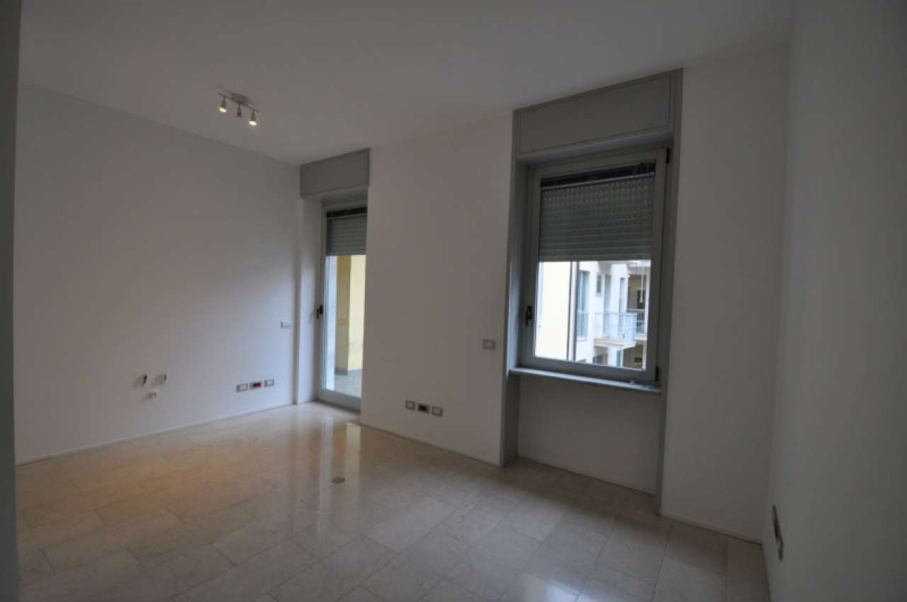  milano affitto quart: centro storico poliedro-immobiliare