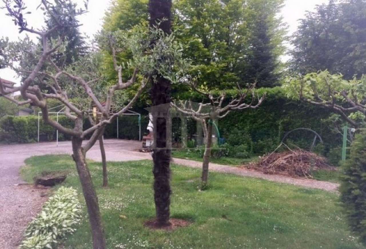 Villa ALBIZZATE vendita   alcide de gasperi Il Tempio Immobiliare