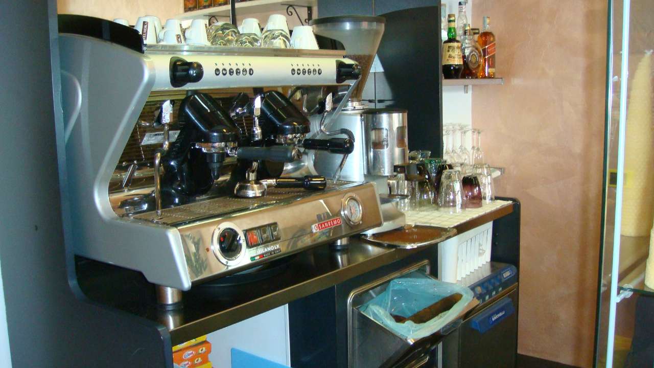 Negozio - Loc.Com. MILANO vendita  CERTOSA VAL TROMPIA Studio Lessona