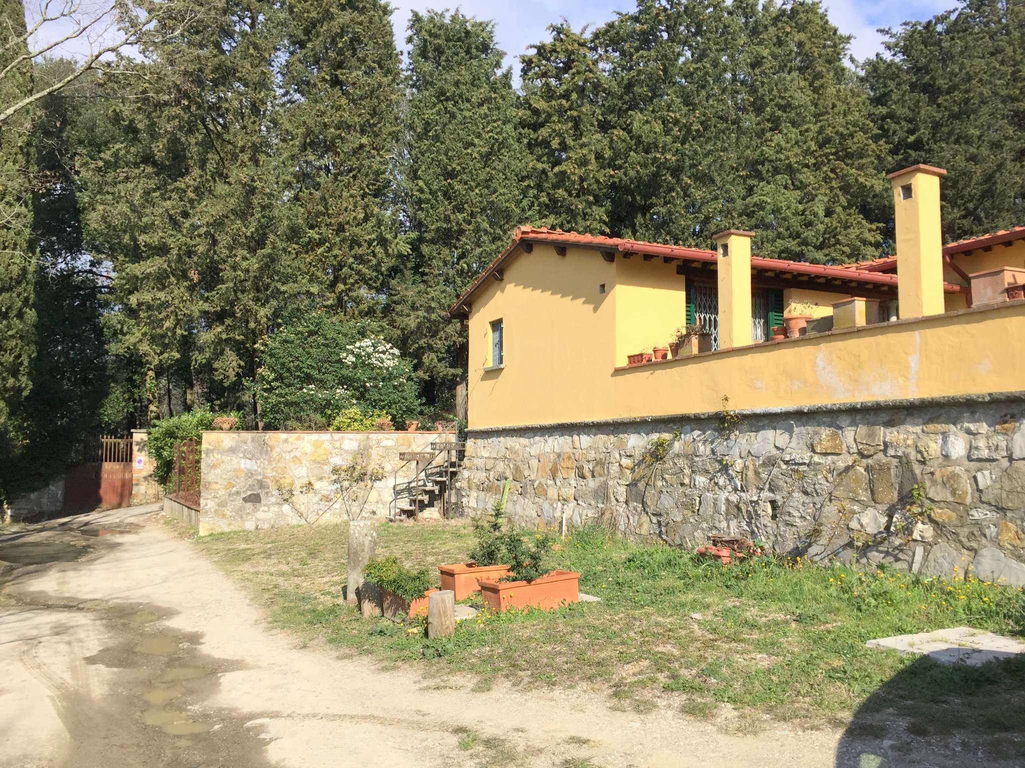 Villa Trifamiliare VAGLIA vendita   san jacopo Studio Immobiliare Bartoloni