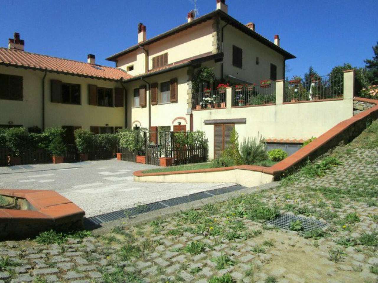  borgo-san-lorenzo vendita quart:  studio-immobiliare-bartoloni